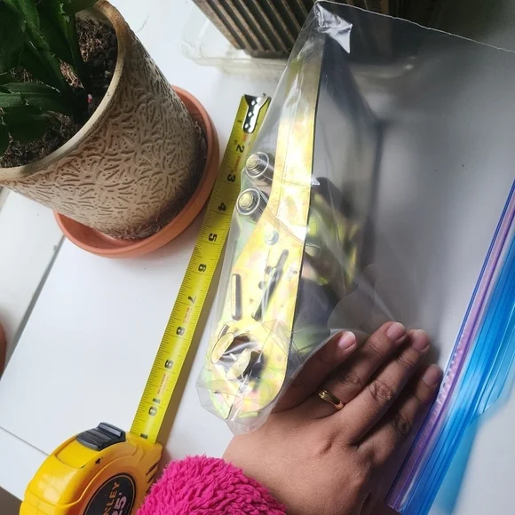 RATCHET - Picture 2 of 3